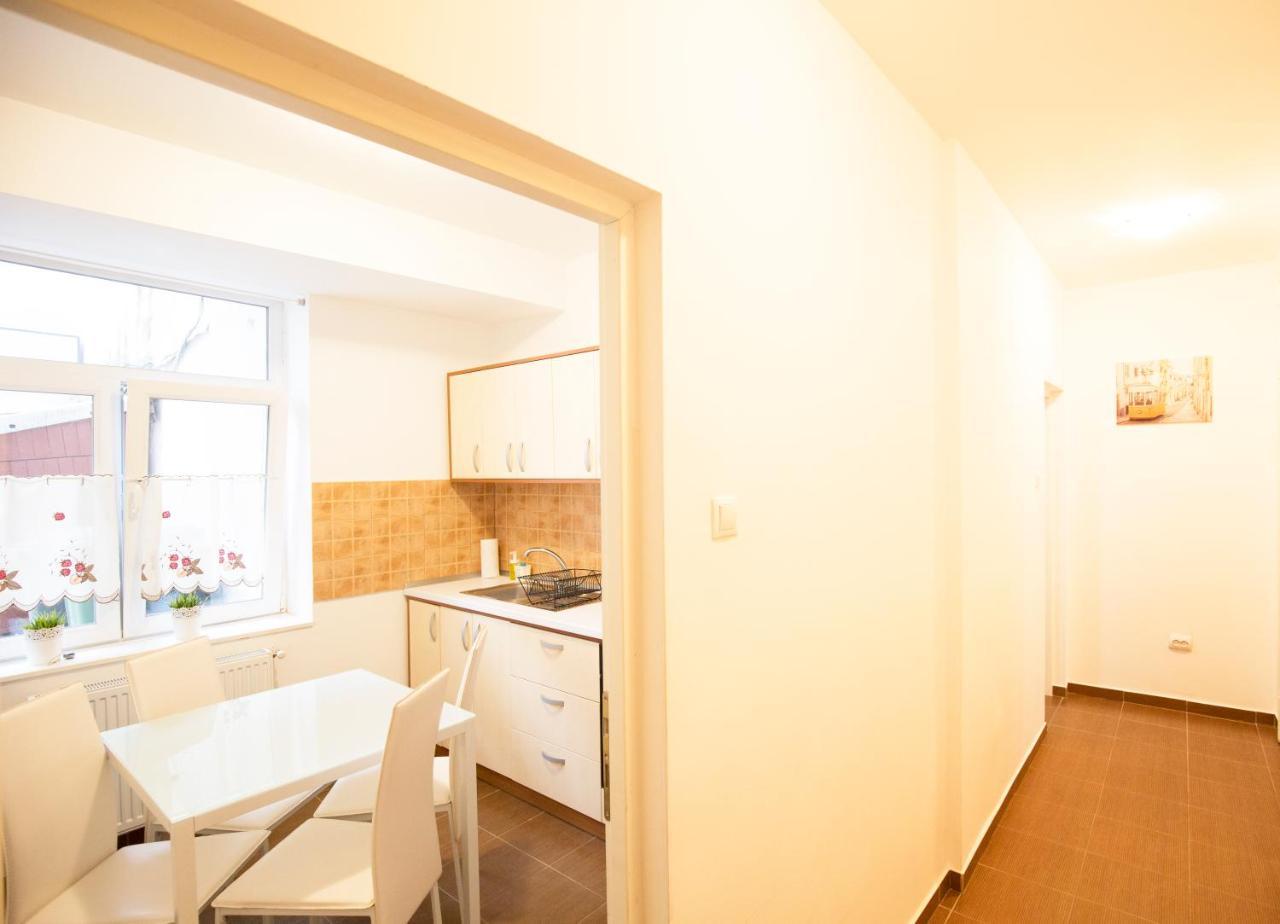 Sunny Old Town Apartment Brașov Exterior foto